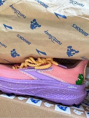 Brooks RunDisney Rapunzel 6.5 Wide - New in Box